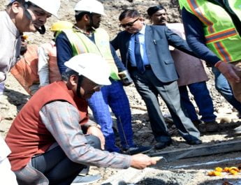 ऋषिकेश-कर्णप्रयाग रेलवे लाईन निर्माण से लोगों की वर्षों पुरानी मांग पूरीः मुख्यमंत्री 3 Hello Uttarakhand News »