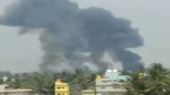 VIDEO: एयर शो के दौरान बेंगलुरू में दो विमान क्रैश, दोनों पायलट सुरक्षित 1 VIDEO: एयर शो के दौरान बेंगलुरू में दो विमान क्रैश, दोनों पायलट सुरक्षित 1 Hello Uttarakhand News »