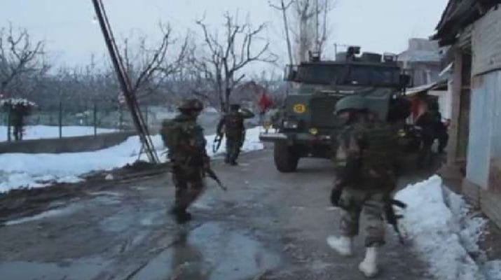 जम्मू-कश्मीर में जैश के आतंकियों के खिलाफ बड़ी कार्रवाई, शोपियां मुठभेड़ में 2 आतंकी ढेर 1 Hello Uttarakhand News »