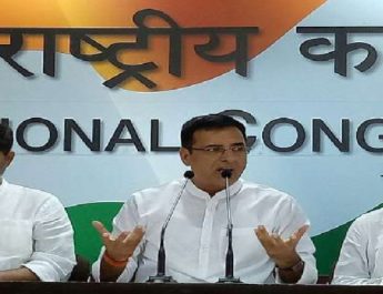 कर्नाटक : कांग्रेस का बीजेपी पर कालेधन के दम पर सरकार गिराने की कोशिश का आरोप 5 Hello Uttarakhand News »