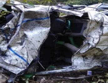 पौड़ी: दिल्ली से बैजरो जा रहा वाहन दुर्घटनाग्रस्त; 3 की मौत, 7 घायल 2 Hello Uttarakhand News »