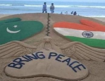 ट्विटर पर उठी मांग- युद्ध छोड़ो, पायलट अभिनंदन को वापस लाओ 3 Hello Uttarakhand News »