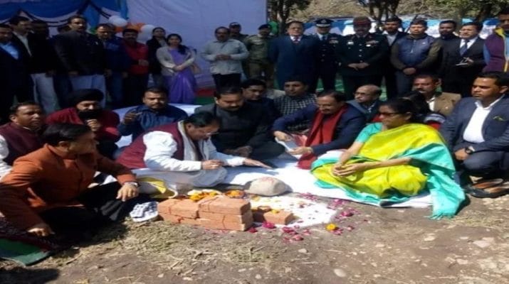 देहरादून पहुंचीं रक्षा मंत्री निर्मला सीतारमण, बहुप्रत्यक्षित पेयजल योजना का किया भूमि पूजन 1 Hello Uttarakhand News »