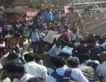 कर्नाटक में निर्माणाधीन इमारत गिरी, एक की मौत, कई लोगों के दबे होने की आशंका 4 Hello Uttarakhand News »