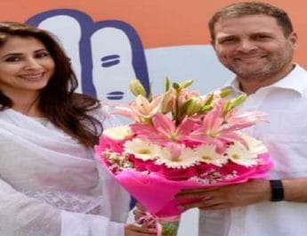 अभिनेत्री उर्मिला मातोंडकर कांग्रेस में शामिल 3 Hello Uttarakhand News »