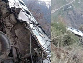 औली से हरिद्वार जा रही रोडवेज बस खाई में गिरी, पांच घायल 4 Hello Uttarakhand News »