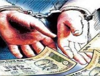 जल विद्युत विभाग का सीनियर मैनेजर रिश्वत लेते हुए हुआ गिरफ्तार 3 Hello Uttarakhand News »