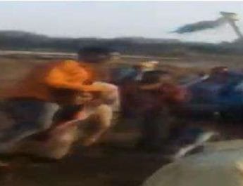 महिला को मिली पति को कंधे पर बैठाकर गांव में घुमाने की सजा 3 Hello Uttarakhand News »