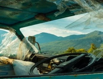 उत्तराखंडः दो वाहनों में भिड़ंत, 5 लोग घायल 3 Hello Uttarakhand News »