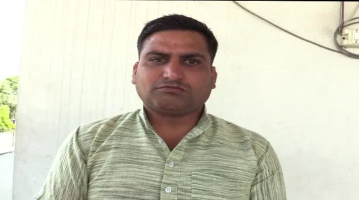 108 सेवा के कर्मचारियों ने कंपनी को सौंपी चाबियां, देंगे अनिश्चितकालीन धरना 1 Hello Uttarakhand News »