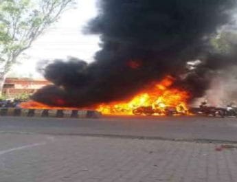 पोलिंग पार्टियां रवानगी स्थल पर लगी आग, 30 बाइक जलकर हुई राख 4 Hello Uttarakhand News »