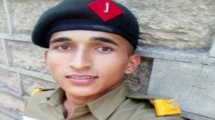 उत्तराखंड: प्रशिक्षण के दौरान रिक्रूट की मौत, सैन्य सम्मान के साथ आज अंतिम विदाई 1 उत्तराखंड: प्रशिक्षण के दौरान रिक्रूट की मौत, सैन्य सम्मान के साथ आज अंतिम विदाई 1 Hello Uttarakhand News »