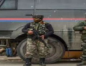 जम्मू-कश्मीर: शख्स की हत्या के बाद हिंसा, कर्फ्यू लागू, बुलाई सेना 2 Hello Uttarakhand News »