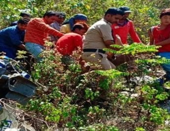 उत्तराखंड: खाई में गिरी ट्रैक्टर-ट्राली, दो लोगों की मौत 5 Hello Uttarakhand News »