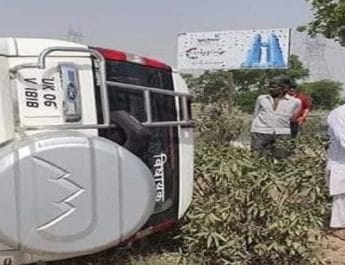 उत्तराखंड: विधायक की कार पलटी, सभी सुरक्षित 5 Hello Uttarakhand News »