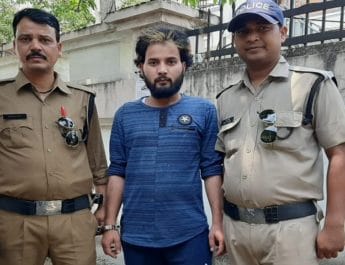 उत्तराखंड: विदेश भेजने के नाम पर लाखों की ठगी करने वाला शातिर गिरफ्तार 4 Hello Uttarakhand News »