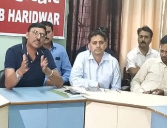 हेली सेवा, सड़कों और अन्य व्यवस्थाओं को लेकर सरकार पर बरसे ट्रैवल व्यवसायी 5 Hello Uttarakhand News »