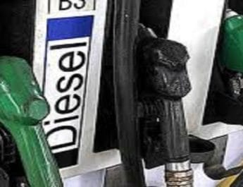 लोकसभा चुनाव के नतीजों के बाद तेल की कीमतों में बढ़ोतरी , चौथे दिन बढ़े पेट्रोल और डीजल के दाम 3 Hello Uttarakhand News »