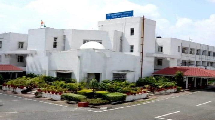 उत्तराखंड: दो दिवसीय विधानसभा सत्र शुरू 1 Hello Uttarakhand News »