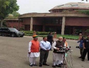 मोदी सरकार का पहला संसद सत्र आज, भारी बहुमत के साथ आए कई अटके विधेयकों को पास कराने की चुनौती 3 Hello Uttarakhand News »