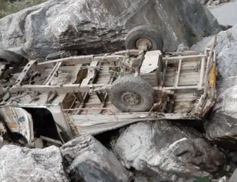 देहरादून : खाई में गिरा पिकअप वाहन, एक की मौत, तीन गम्भीर घायल 4 Hello Uttarakhand News »