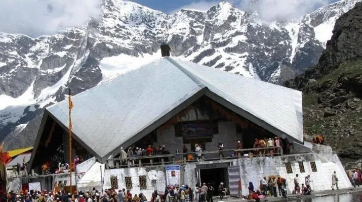 हेमकुंड साहिब के कपाट श्रद्धालुओं के लिए पूरे विधि विधान के साथ खोले गए 1 Hello Uttarakhand News »