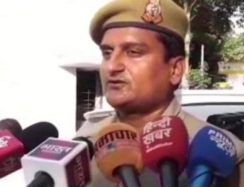 पुलिसवाले ही चला रहे थे ब्लैकमेलिंग गिरोह, दरोगा, तीन कॉस्टेबल सहित महिला गिरफ्तार 3 Hello Uttarakhand News »
