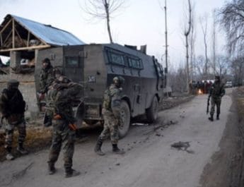 जम्मू-कश्मीर में आतंकी हमला,CRPF के तीन जवान शहीद, कई घायल 13 Hello Uttarakhand News »