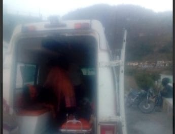 दर्दनाक: उत्तराखंड में अनियंत्रित होकर गहरी खाई में गिरा वाहन ,तीन बच्चों सहित छः लोग घायल 3 Hello Uttarakhand News »