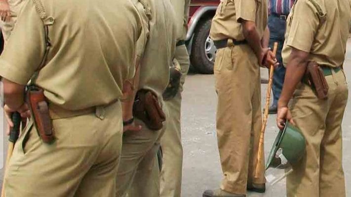 उत्तराखंडः स्थानीय युवकों और तीर्थ यात्रियों के बीच मारपीट, एक यात्री बुरी तरह घायल 1 Hello Uttarakhand News »