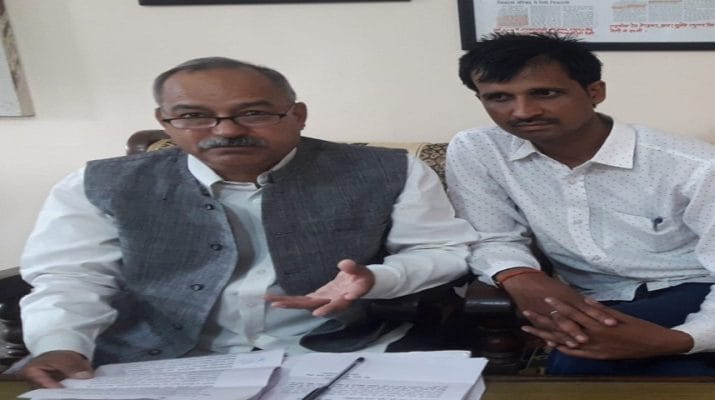 सूचना आयुक्त ने लगाया 25000 का जुर्माना , उप सचिव पर भारी पड़ा - मोर्चा 1 Hello Uttarakhand News »