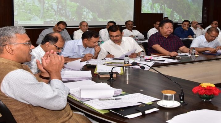 सीएम त्रिवेंद्र रावत ने दिए समय से घोषणाएं पूरी करने के निर्देश, लापरवाही पर तय की अधिकारियों की जवाबदेही 1 Hello Uttarakhand News »