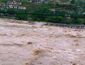 उत्तराखंड: बारिश से कहीं राहत तो कहीं आफत; तीन की मौत, कई सड़कें बंद 4 Hello Uttarakhand News »