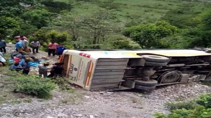 बड़ी खबरः खाई में गिरी बस, तीन की मौत, 15 घायल, रेस्क्यू जारी 1 Hello Uttarakhand News »