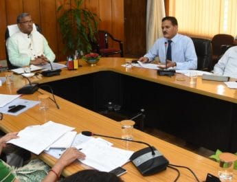 उत्तराखंड: 32 विभागों के 18 हजार पद रिक्त, इतने पदों पर होगी भर्ती.. 3 Hello Uttarakhand News »