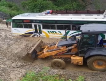 उत्तराखंड में बारिश से कहीं राहत तो कहीं आफत, बदरीनाथ हाईवे बंद, फंसे सैकड़ों यात्री 2 Hello Uttarakhand News »