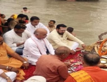 हरिद्वार पहुंचे प्रवीण तोगड़िया, हिंदू सम्मेलन में करेंगे शिरकत 4 Hello Uttarakhand News »