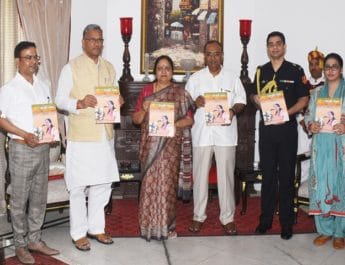 सीएम त्रिवेंद्र रावत ने किया ‘देवभूमि संवाद’ का विमोचन, जानिए विशेषता.. 3 Hello Uttarakhand News »