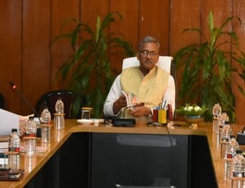 लिंगानुपात समानता के लिए मुख्यमंत्री त्रिवेंद्र ने दिए अधिकारियों को विभिन्न निर्देश 4 Hello Uttarakhand News »