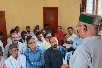 प्रदेश सरकार कर रही पंचायतों को कमजोर करने काम: जोत सिंह बिष्ट 5 Hello Uttarakhand News »