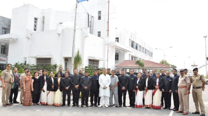 देहरादून: प्रशिक्षु सहायक अभियोजन अधिकारियों ने की विधानसभा अध्यक्ष से इन विषयों पर वार्ता 1 Hello Uttarakhand News »