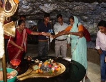 सावन के पहले सोमवार पर शिवमय हुआ माहौल, शिवभक्तों का उमड़ा सैलाब 2 Hello Uttarakhand News »