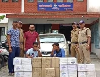 कांवड़ क्षेत्र से 15 पेटी शराब के साथ दो शातिर तस्कर गिरफ्तार 3 Hello Uttarakhand News »