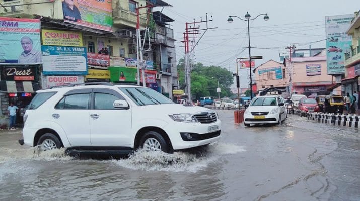 उत्तराखंड के 7 जिलों में रेड अलर्ट, आपदा प्रबंधन विभाग और DM हाई अलर्ट पर 1 Hello Uttarakhand News »