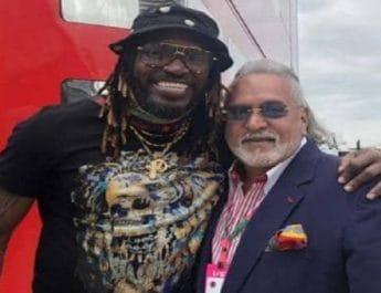 भारत के भगोड़े को बीगबॉस बताते हुए गेल ने साझा की माल्या के साथ तस्वीरें 3 Hello Uttarakhand News »