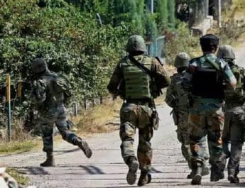 जम्मू कश्मीर: शोपियां में सुरक्षाबलों और आतंकियों के बीच मुठभेड़ जारी, एक आतंकी ढेर 3 Hello Uttarakhand News »