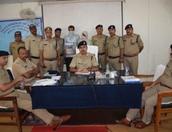 नौकर ने दोस्तों के साथ मिलकर मालिक के घर से की 12 लाख की चोरी, गिरफ्तार 3 Hello Uttarakhand News »