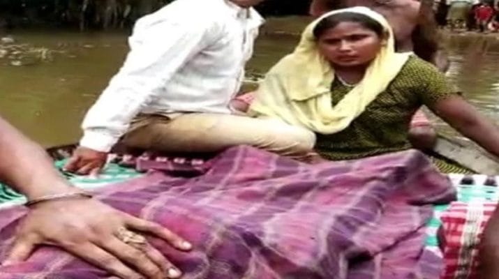 उत्तराखंडः मुसलाधार बारिश के बीच ग्रामीण गर्भवती महिला को नाव में लेकर पहुंचे अस्पताल 1 Hello Uttarakhand News »