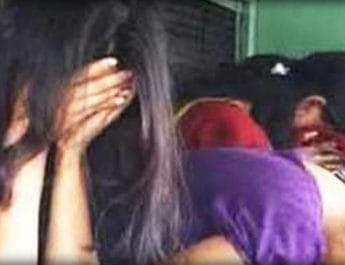 उत्तराखंडः पुलिसकर्मी की पत्नी सहेलियों संग मिलकर चलाती थी सेक्स रैकेट,सोशल मीडिया पर ऐसे चलता था धंधा 3 Hello Uttarakhand News »