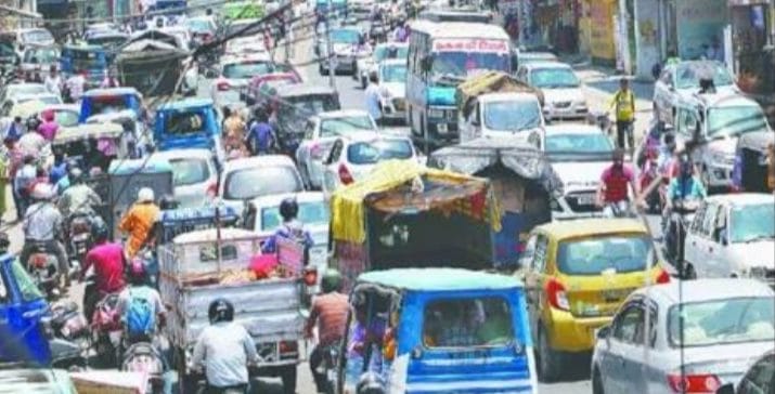 टपकेश्वर महादेव की शोभायात्रा में जाम के झाम से परेशान हुए लोग 1 Hello Uttarakhand News »